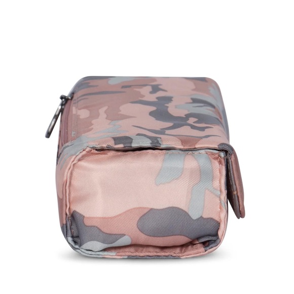 Lug Choo Choo XL Pill Organizer NWT Camo Rose - Picture 4 of 5